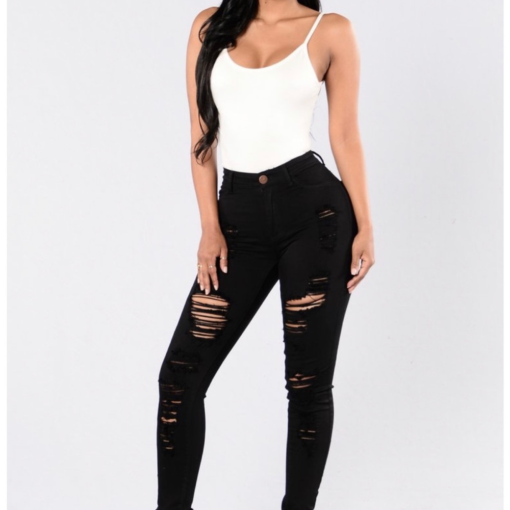BRAND NEW BLACK RIPPED JEANS